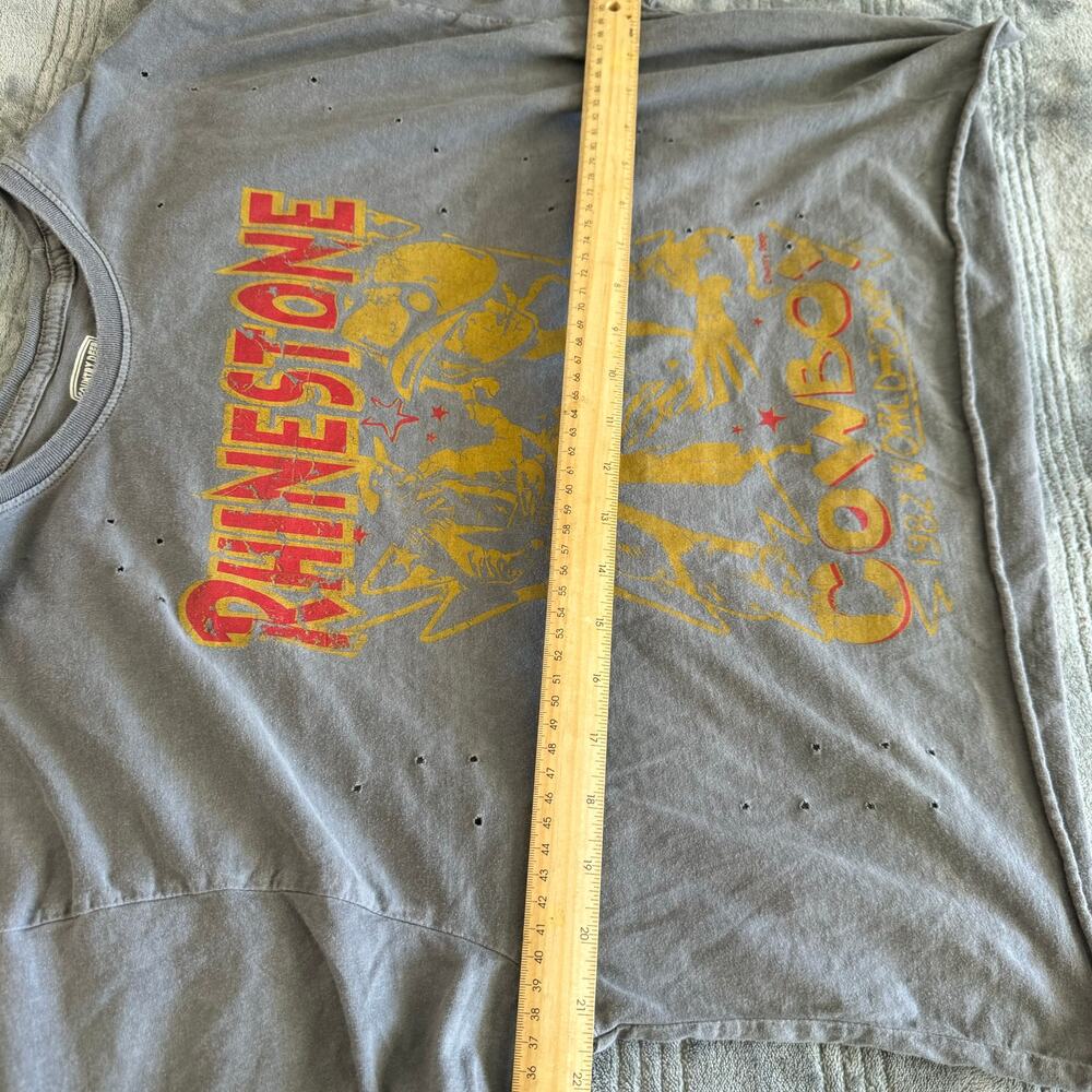 Rhinestone Cowboy 1982 Cropped Oversized Distressed Graphic T Shirt Women Medium - Picture 6 of 9